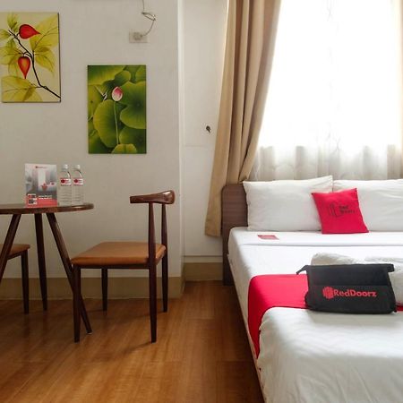 Hotel Reddoorz Near V Mapa Station à Manille Extérieur photo