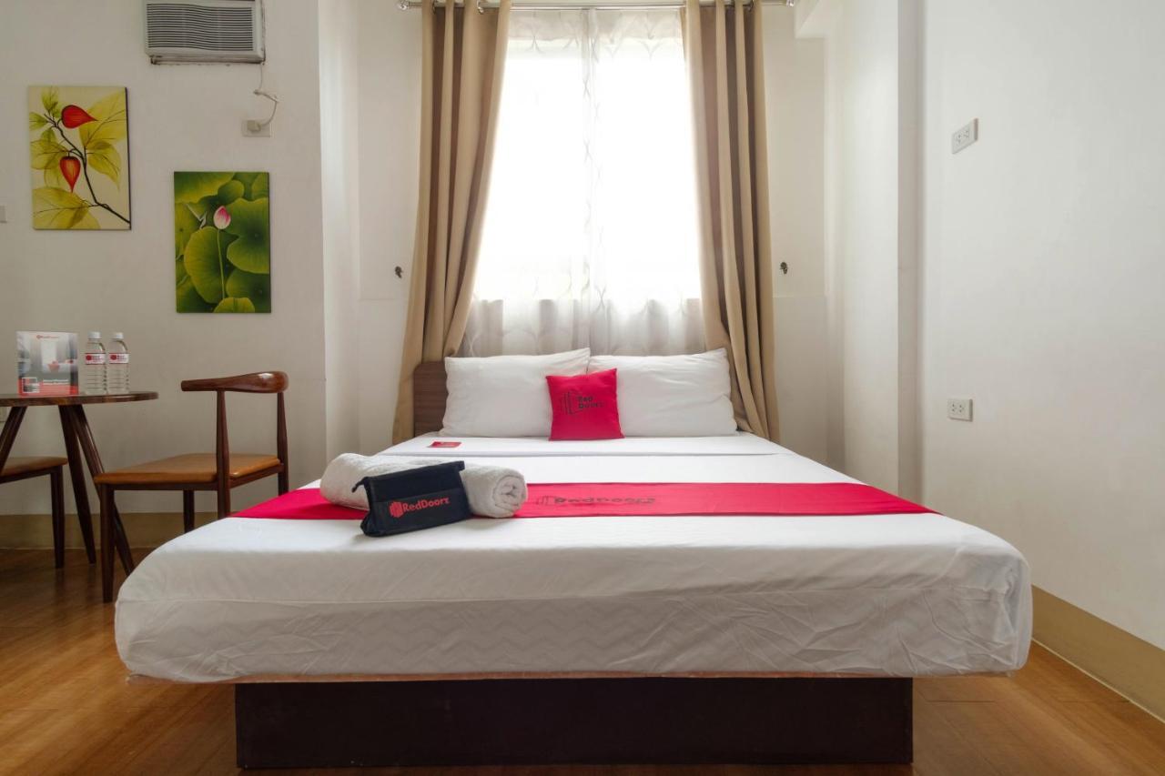 Hotel Reddoorz Near V Mapa Station à Manille Extérieur photo