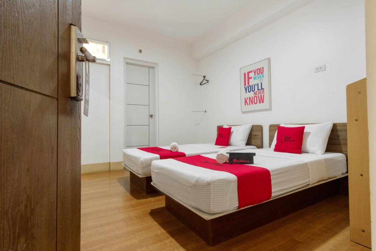 Hotel Reddoorz Near V Mapa Station à Manille Extérieur photo